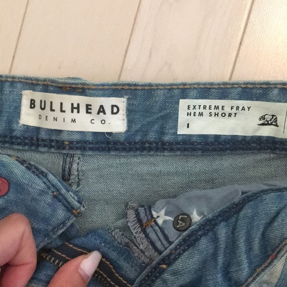 Bullhead shorts - Picture 3 of 3